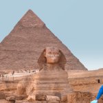 Tourist Looking Sphinx Giza Pyramids Egypt