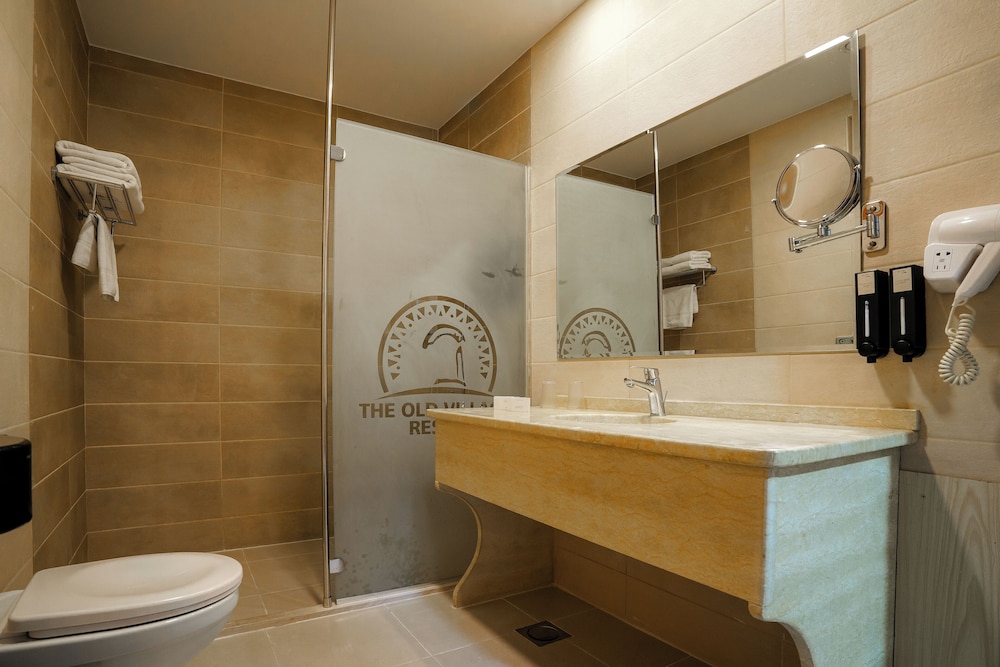 Old Village Resort Image 73