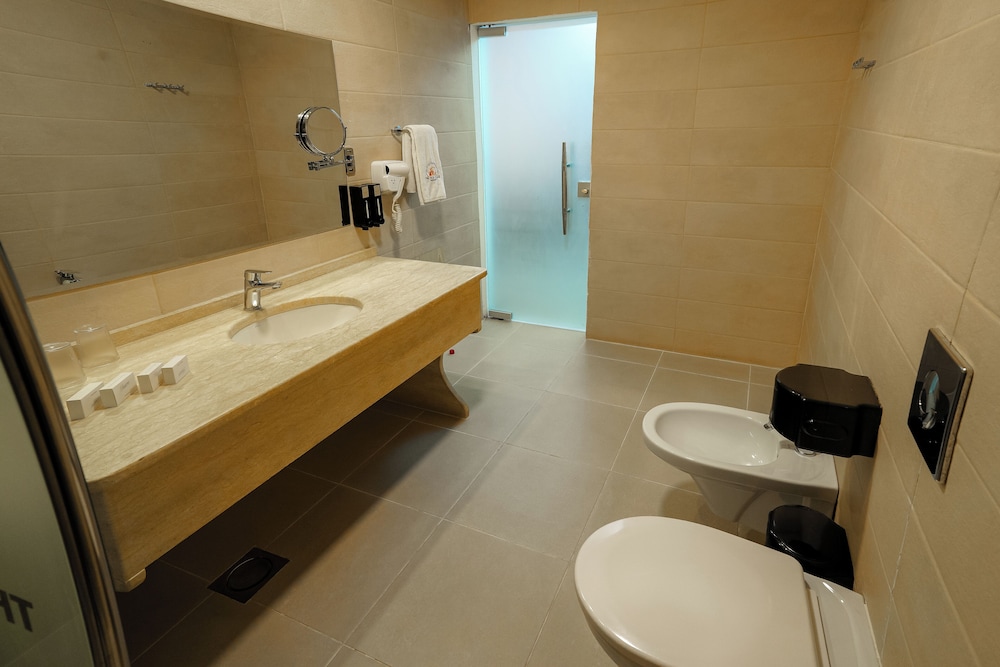 Old Village Resort Image 78