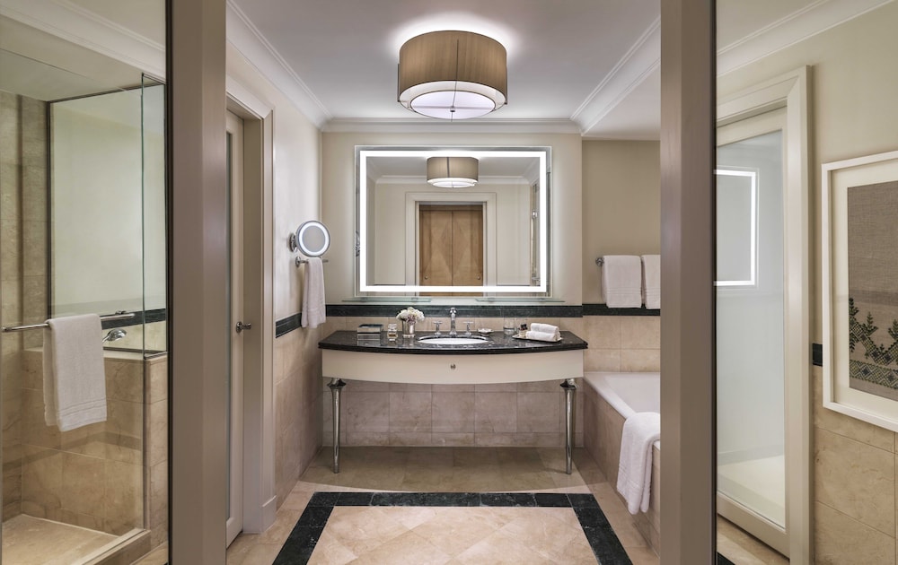 Four Seasons Hotel Amman Image 24