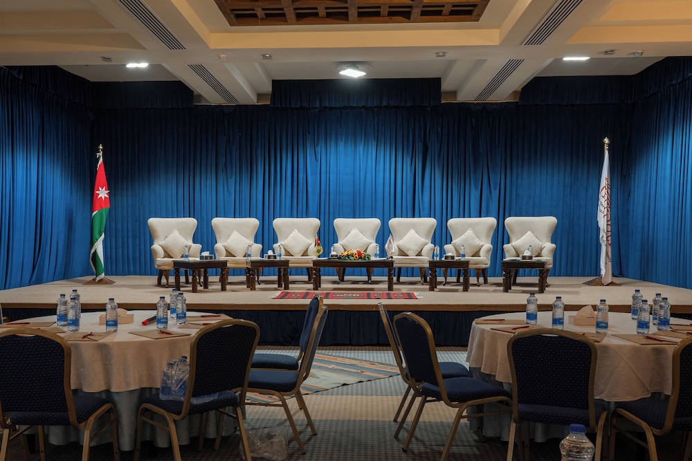 Old Village Resort Image 130