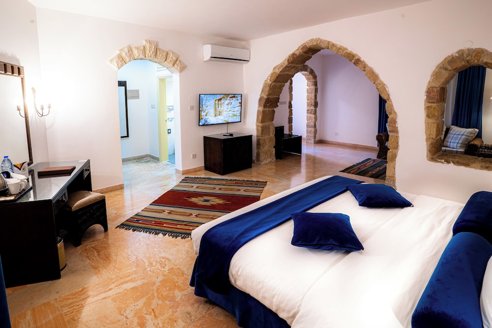 Old Village Resort Image 43