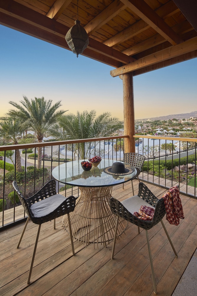 Movenpick Resort & Spa Tala Bay Aqaba Image 12