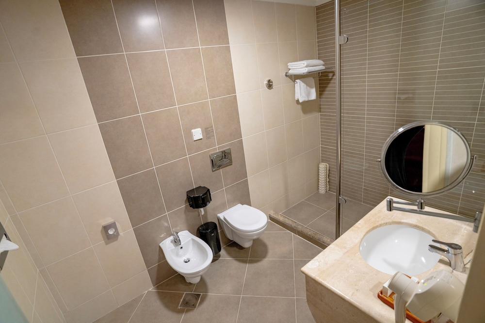 Old Village Resort Image 81