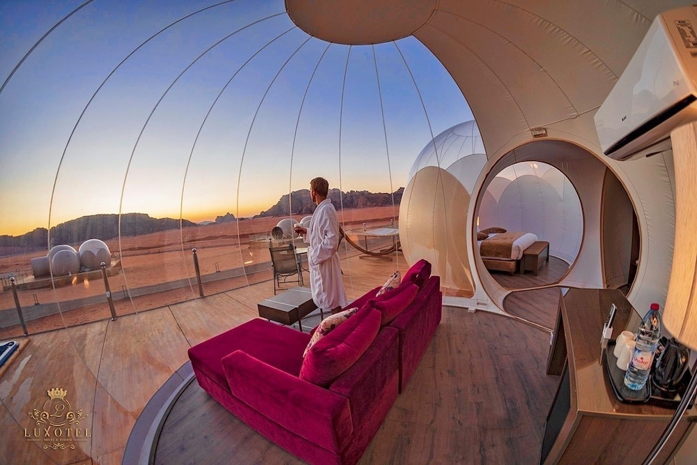 Wadi Rum Bubble Luxotel - Campsite Image 7