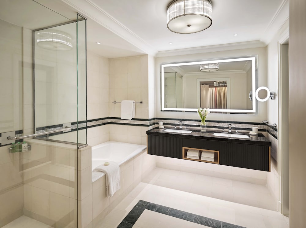 Four Seasons Hotel Amman Image 25