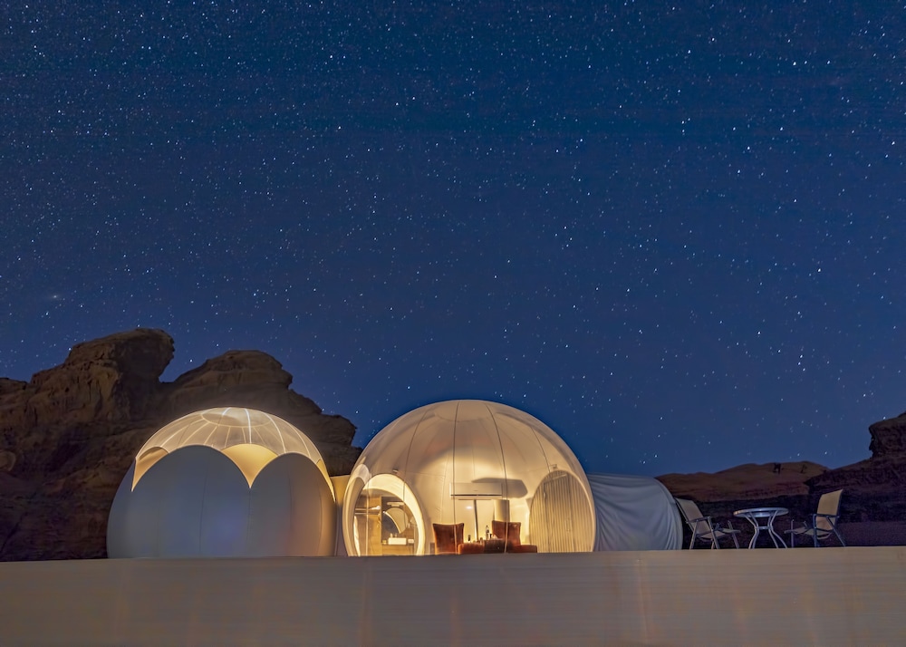 Wadi Rum Bubble Luxotel - Campsite Image 21