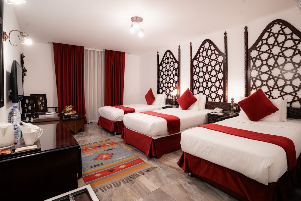 Old Village Resort Image 16