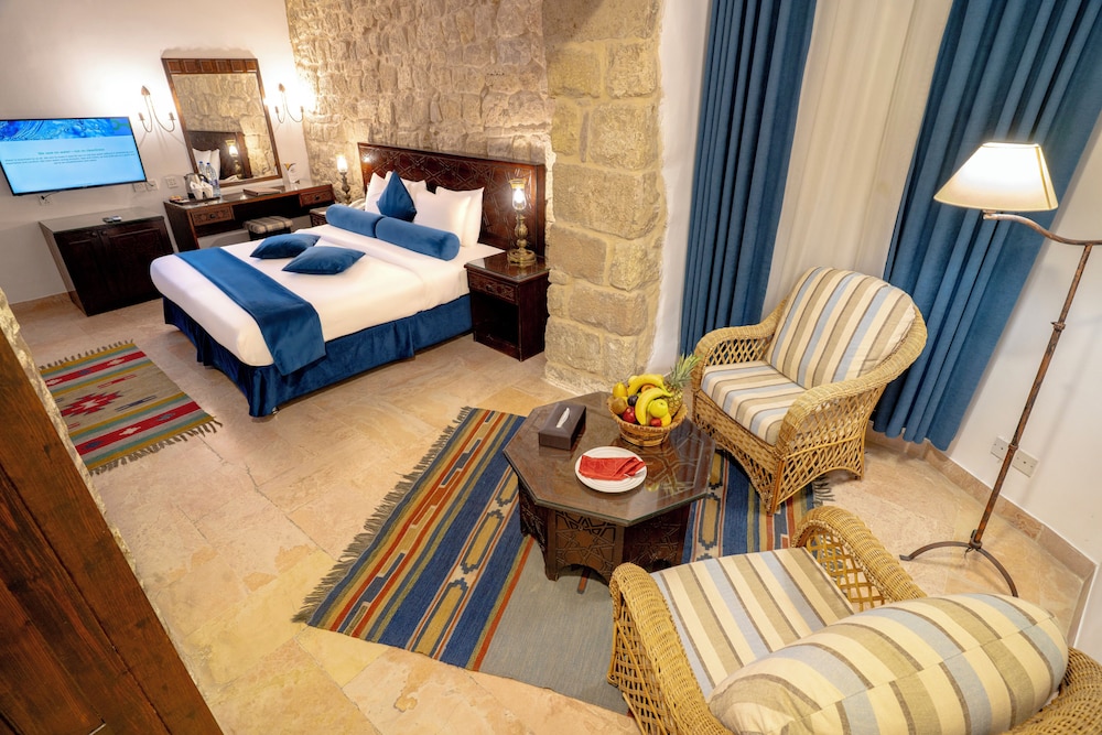 Old Village Resort Image 15