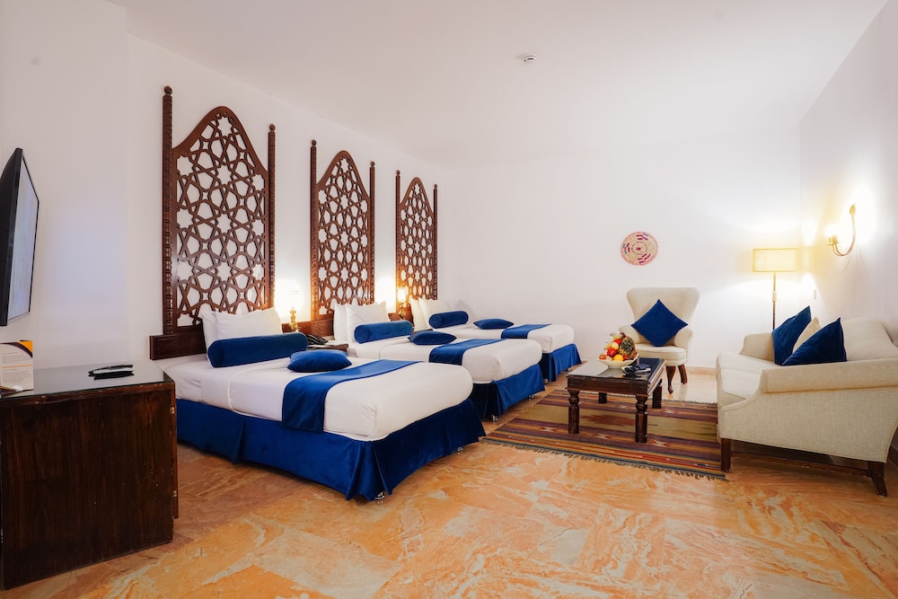 Old Village Resort Image 53