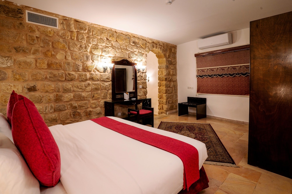 Old Village Resort Image 30