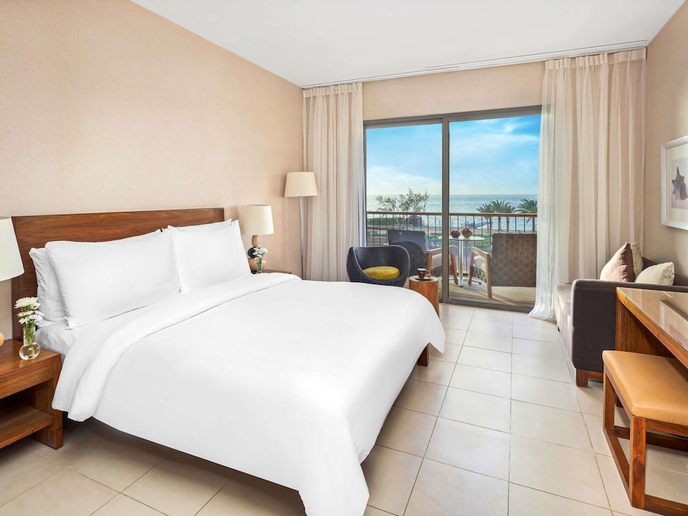 Movenpick Resort & Spa Tala Bay Aqaba Image 16