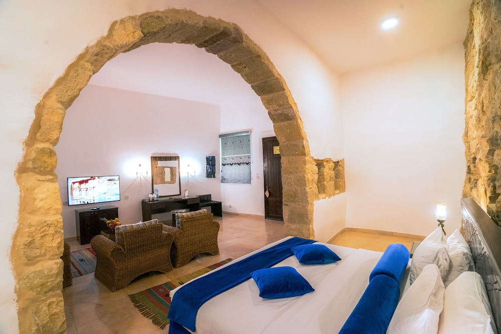 Old Village Resort Image 38