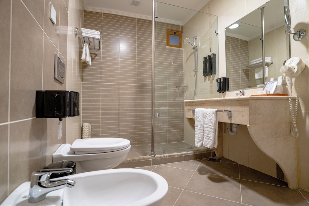 Old Village Resort Image 72