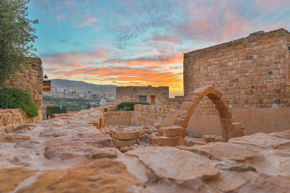 Old Village Resort Image 154