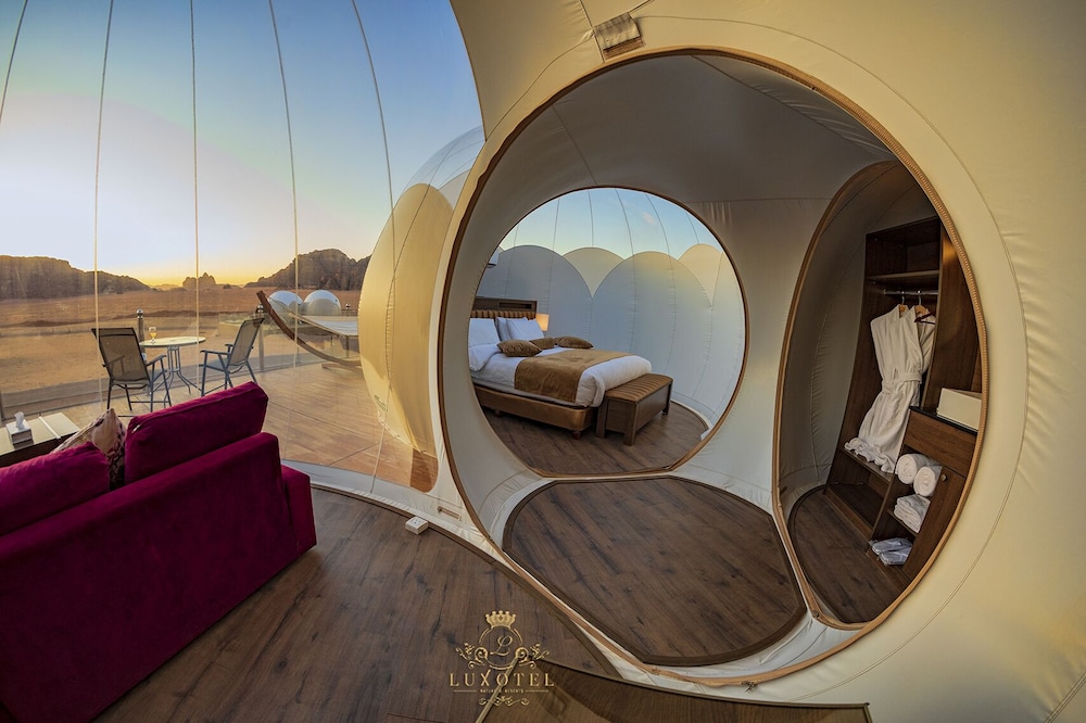 Wadi Rum Bubble Luxotel - Campsite Image 32