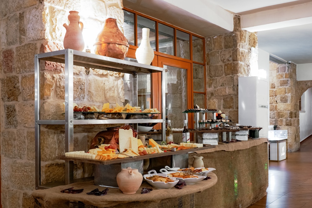 Old Village Resort Image 111