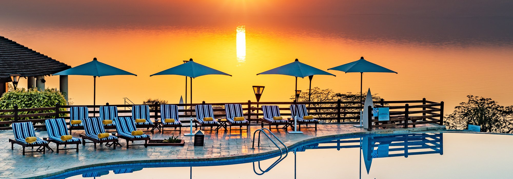 Sunset,at,dead,sea,viewed,from,eastern,coast,in,jordan.